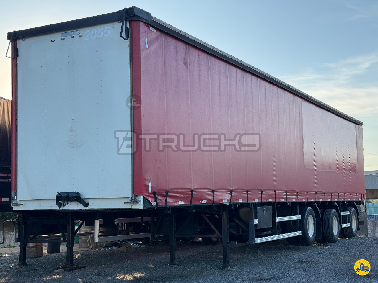 CAMINHAO RANDON RD 430 Baú Bebidas BiTruck 8x2 TB Trucks SAO JOSE DOS PINHAIS PARANÁ PR